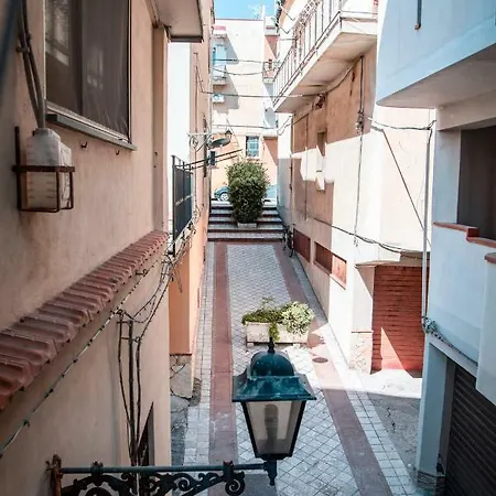 Couette-café Nery Giardini-Naxos
